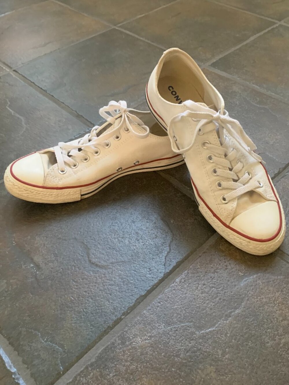 CONVERSE ALL STARS white sneakers
